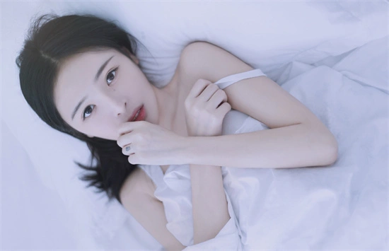 “dirty talk”到底是什么？你如何在亲密中用语言点燃激情？ 一